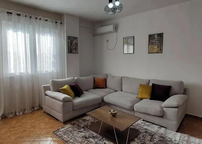 Cozy Sunlit With Scenic Balcony View Tirana