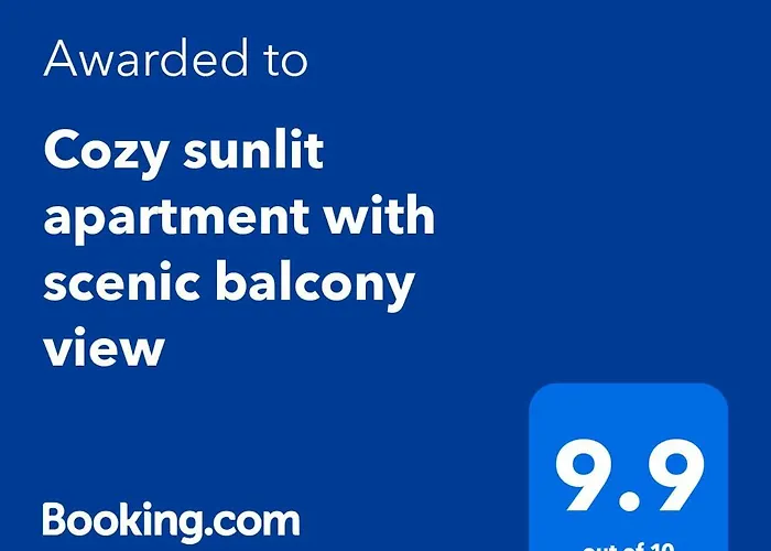 아파트 Cozy Sunlit With Scenic Balcony View 티라나